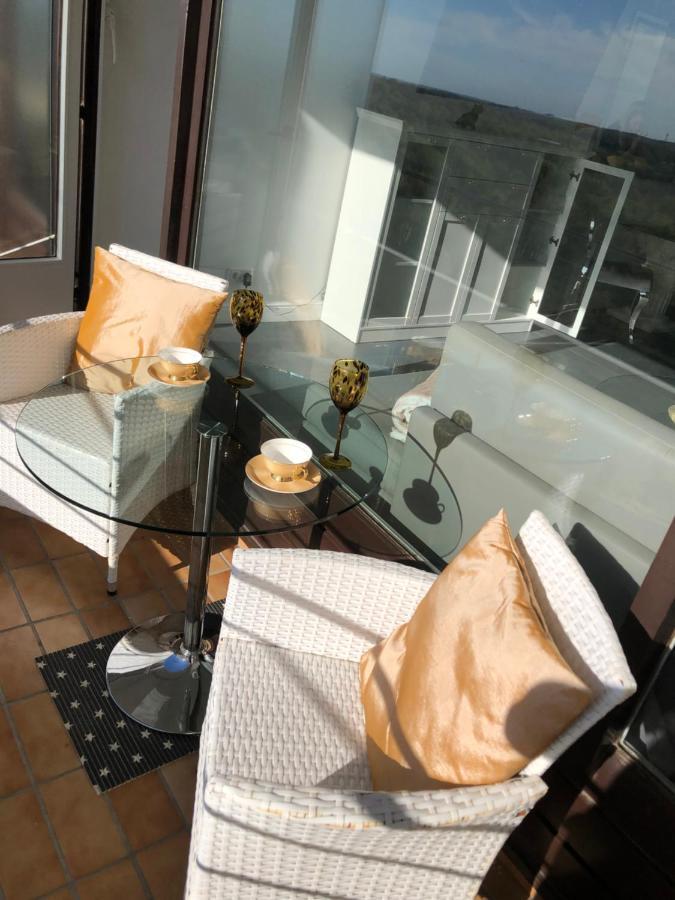 Tiffanys Ferienapartments In Der Privatresidenz Des Plaza Premium Hotel Timmendorfer Strand Exterior photo