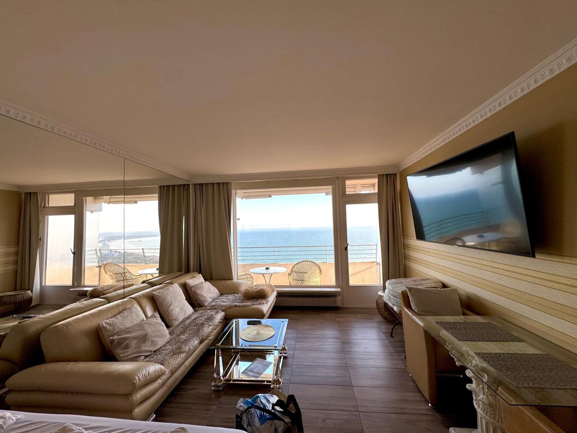 Tiffanys Ferienapartments In Der Privatresidenz Des Plaza Premium Hotel Timmendorfer Strand Exterior photo